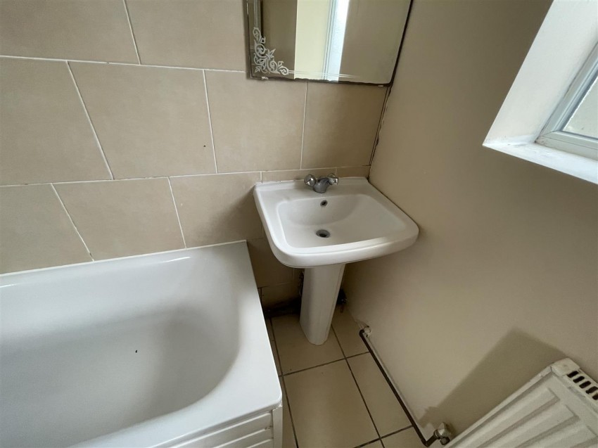 Images for Bristow Road, TW3 1UP