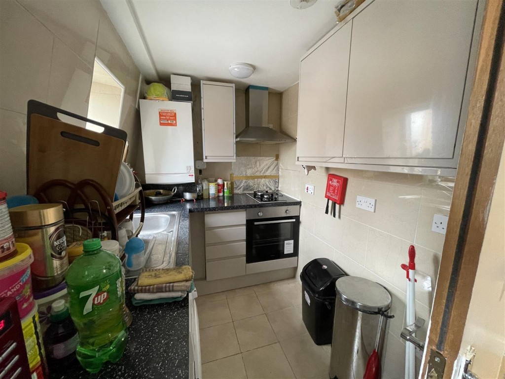Hanworth Road, Hounslow, 1 bedroom, Flat