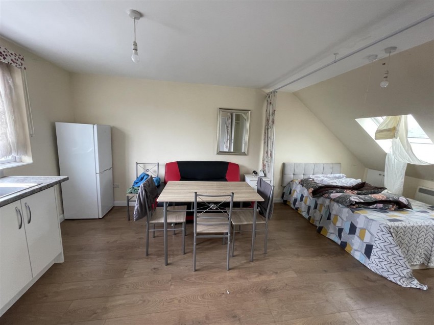 Images for Lampton Avenue, Hounslow