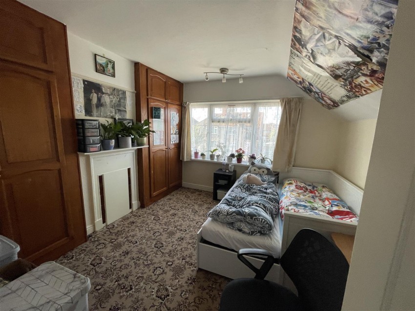 Images for Summerhouse Avenue, Hounslow