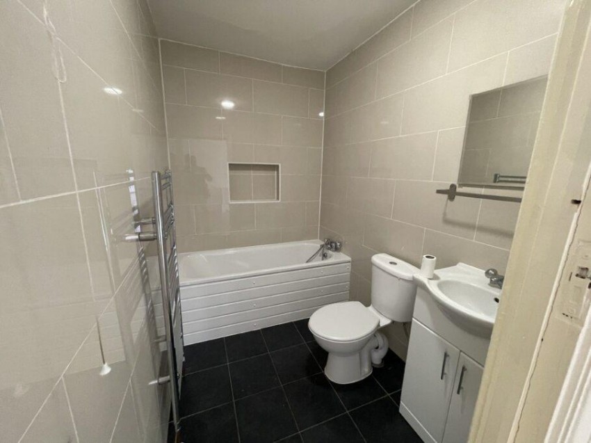Images for KINGSWAY, ASHFORD TW19 7QE