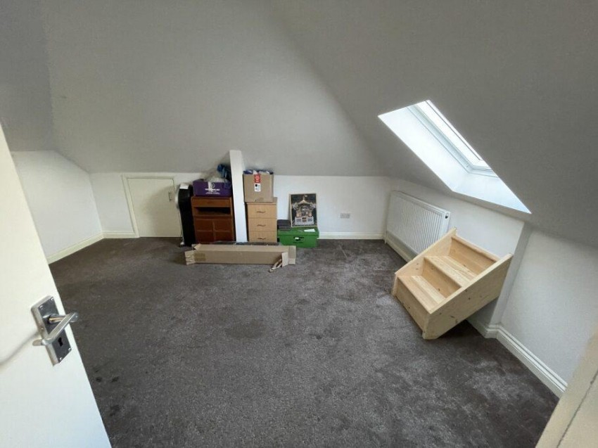 Images for KINGSWAY, ASHFORD TW19 7QE