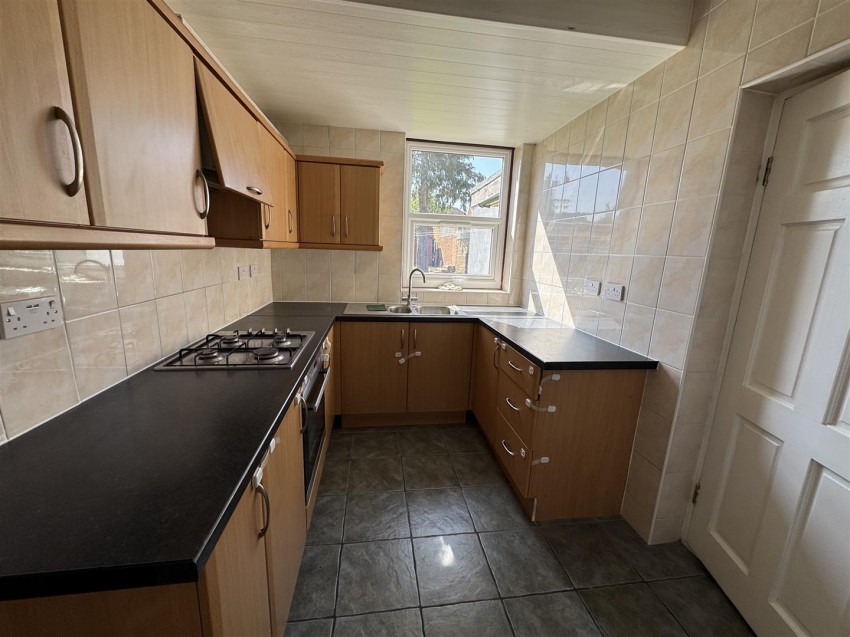Images for The Glen, Southall