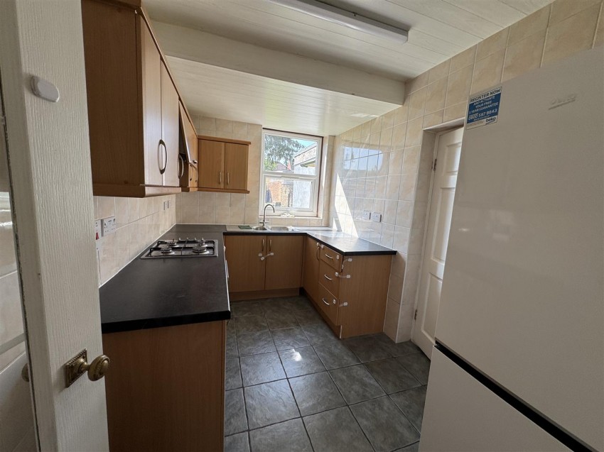 Images for The Glen, Southall