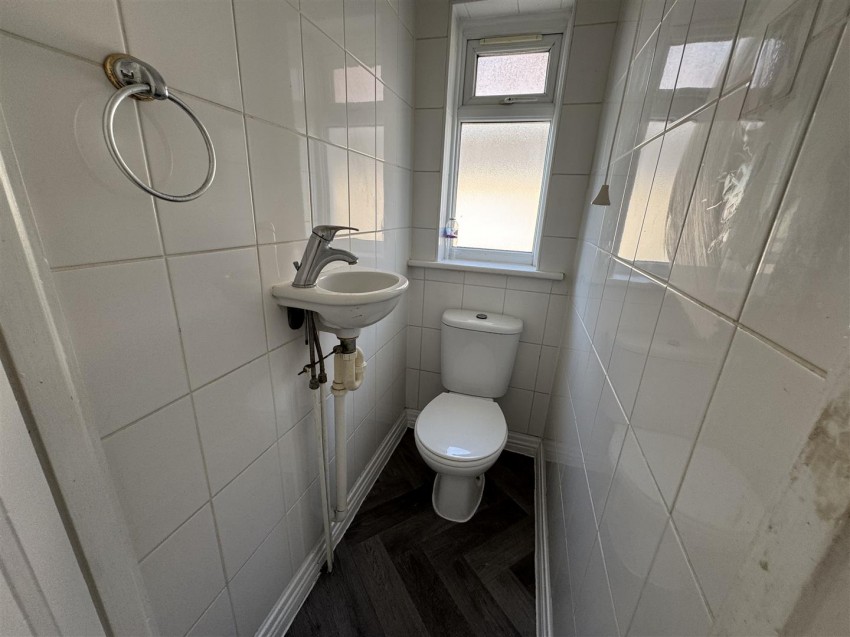Images for The Glen, Southall