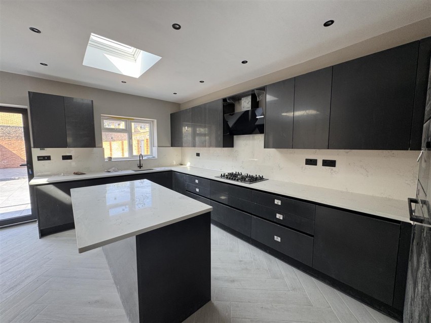 Images for Laburnum Grove, Hounslow