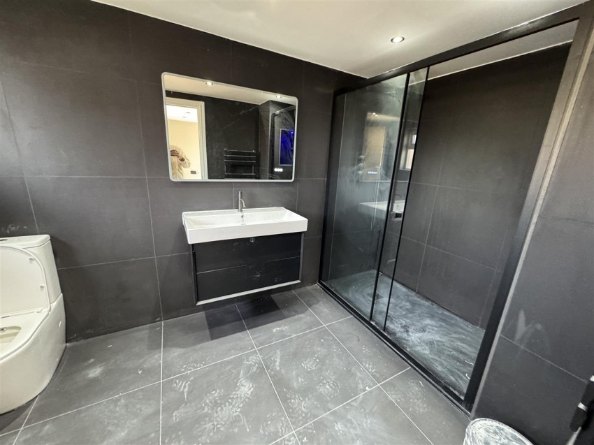 Images for Laburnum Grove, Hounslow