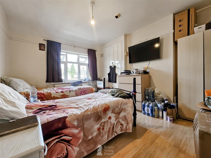 Images for Heston Avenue, Heston TW5 9EU