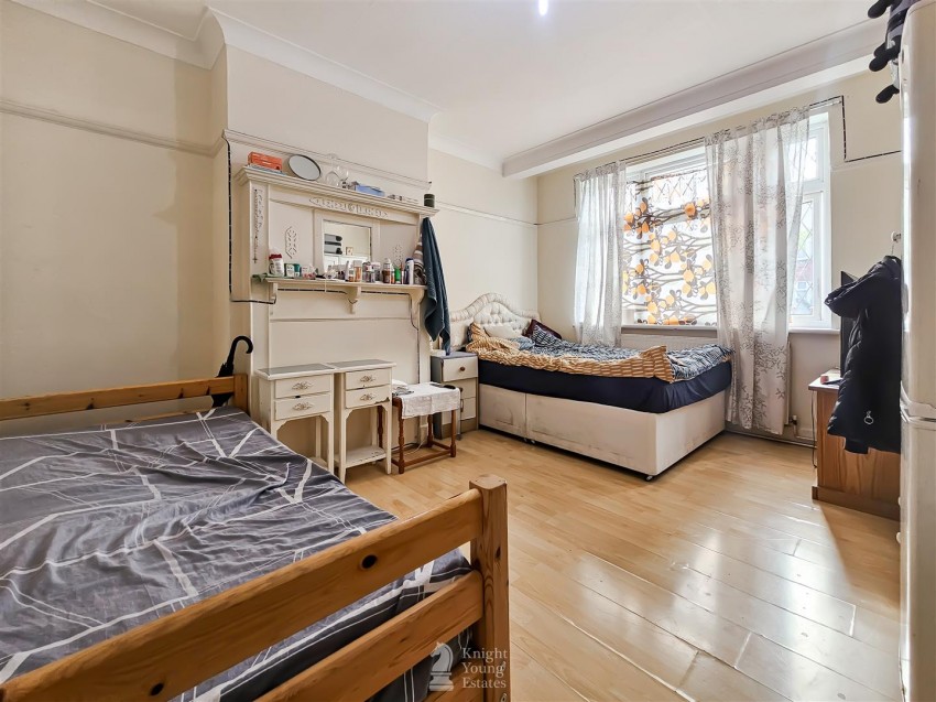 Images for Heston Avenue, Heston TW5 9EU