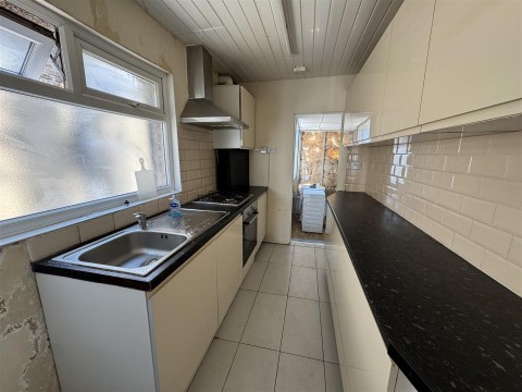 View Full Details for DENBIGH ROAD, HOUNSLOW