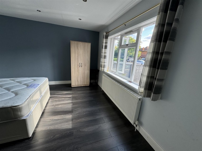 Images for Spring Ave, Egham