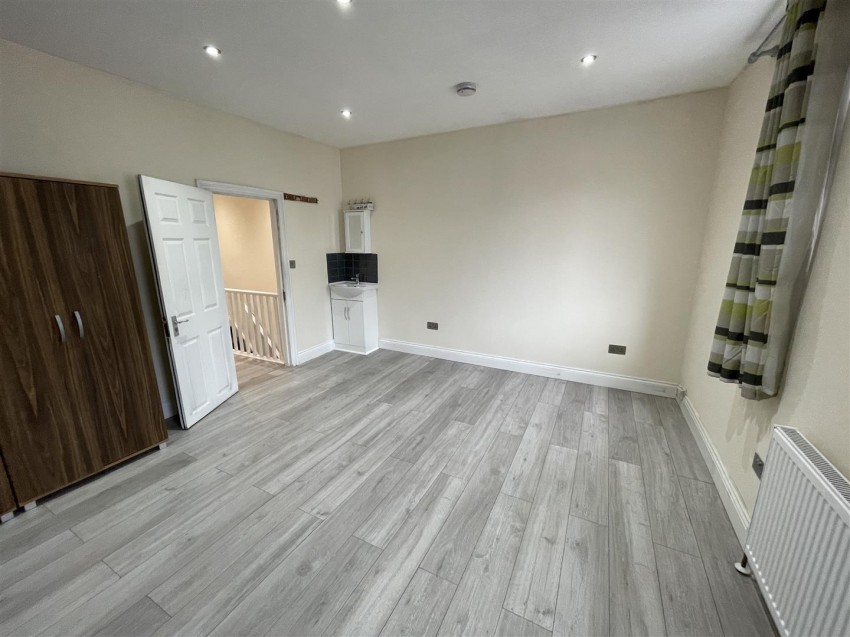 Images for Hanworth Road, Hounslow