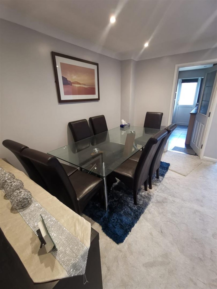 Images for Brackendale Close, Hounslow