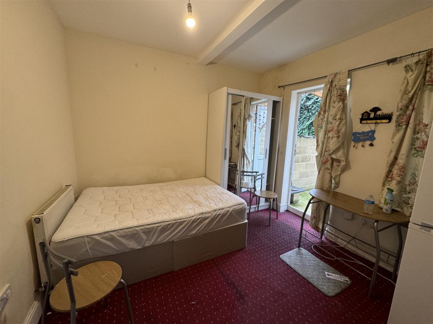 Images for Layton Road, Hounslow