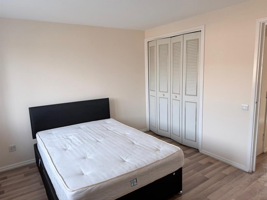 Images for Pickwick Close, Hounslow