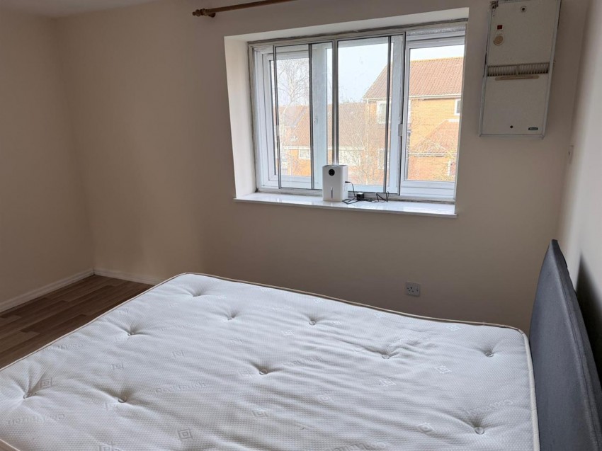 Images for Pickwick Close, Hounslow