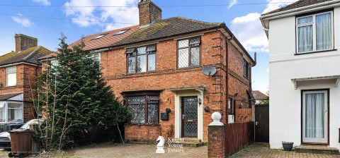 View Full Details for Colwyn Crescent, Hounslow
