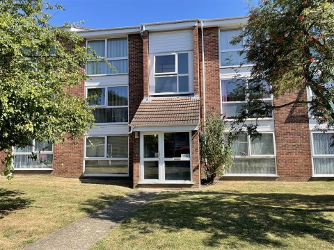View Full Details for Oakley Close, Isleworth