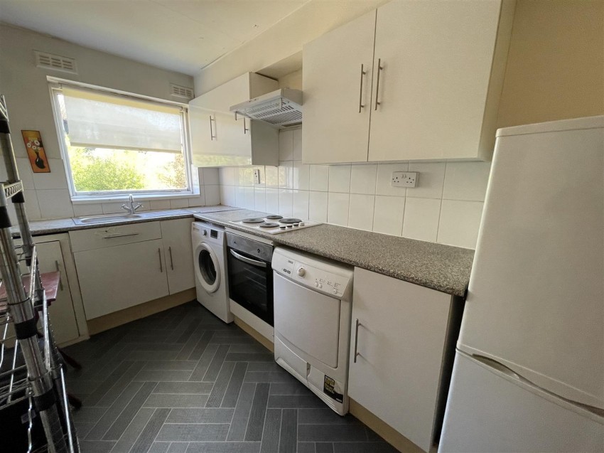 Images for Oakley Close, Isleworth