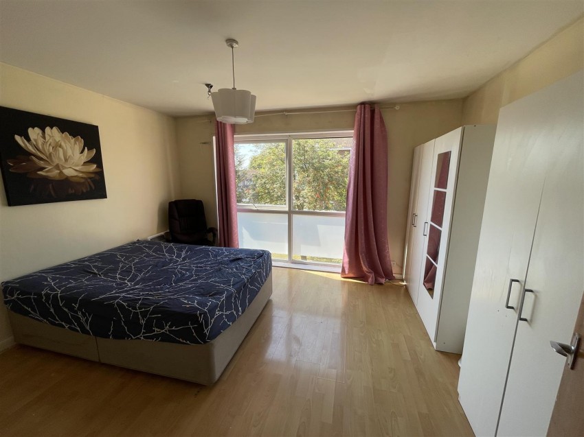 Images for Oakley Close, Isleworth