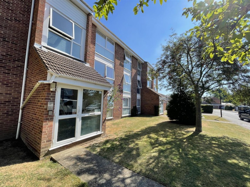 Images for Oakley Close, Isleworth